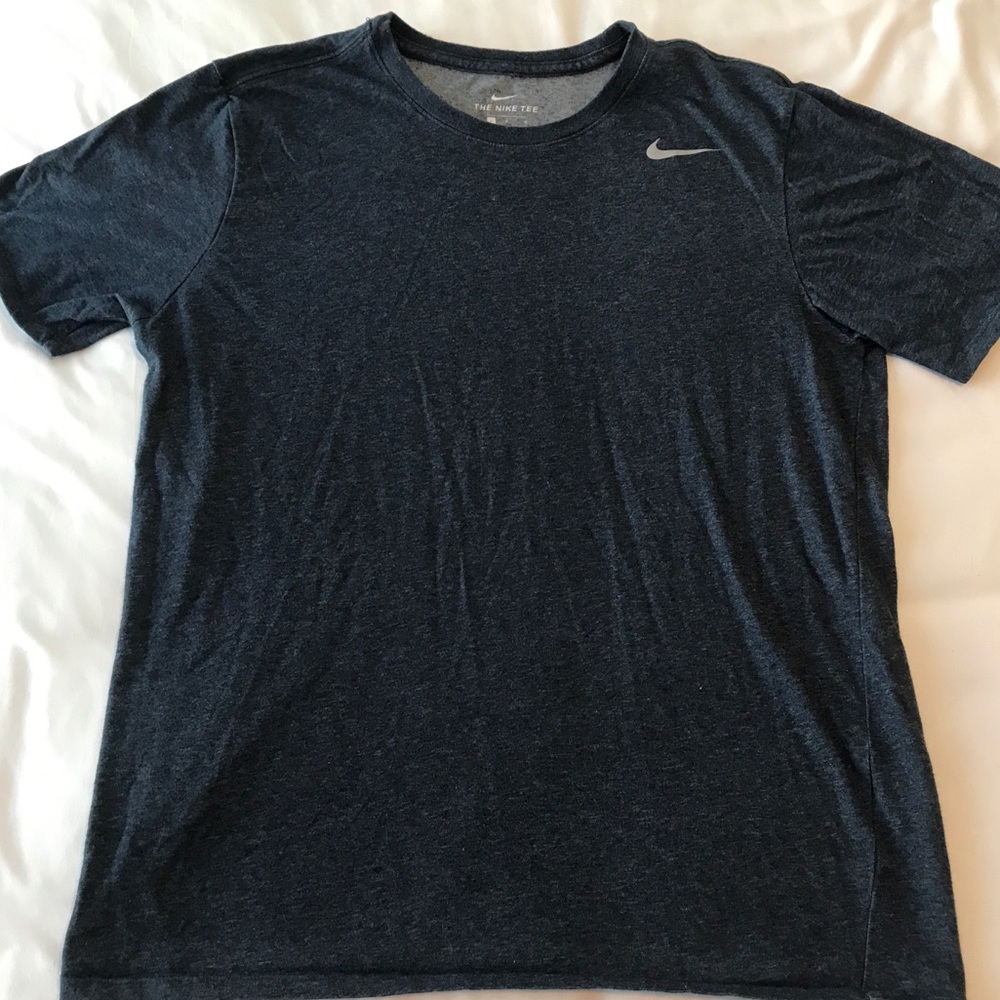 Men’s Nike Dri-fit tee. Large
